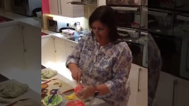 Carol McFarland - Shortbread Biscuits - Facebook Live 20/03/17 смотреть онлайн