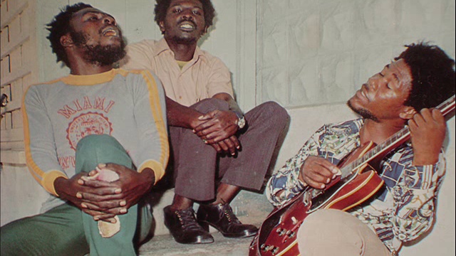 THE GLADIATORS - BACK YARD MEDITATION смотреть онлайн