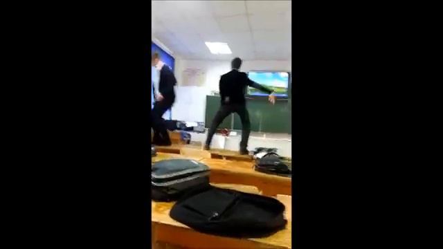 Когда пришёл в класс и там никово нет смотреть онлайн