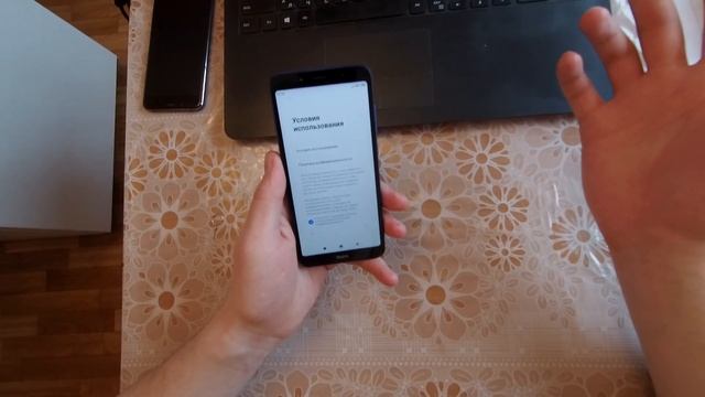 Распаковка и Обзор на телефон Xiaomi Redmi 7 смотреть онлайн