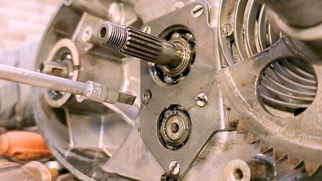 Restoration Old Motorcycle JAWA - Full Restore Broken Rusty Engine - part 1 смотреть онлайн