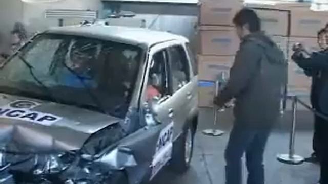 Crash Test Copied Toyota Rush / Daihatsu Terios (Frontal Offset Test) C-NCAP смотреть онлайн