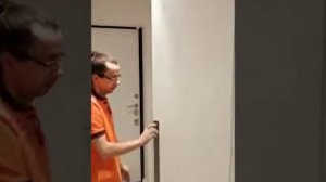 Хороший шкаф в прихожей ( Стоимость 85.000)