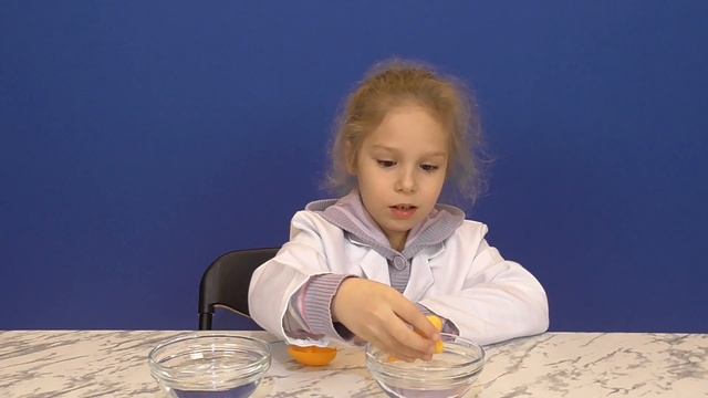 Во что мы превратили Жвачку для рук Silly Putty. Эксперимент окончен. смотреть онлайн