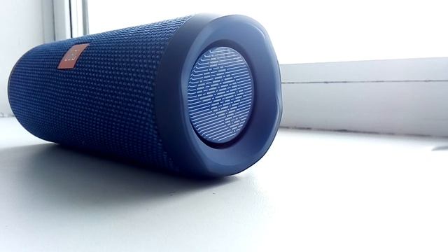 JBL Flip 4 - Bass test ! смотреть онлайн