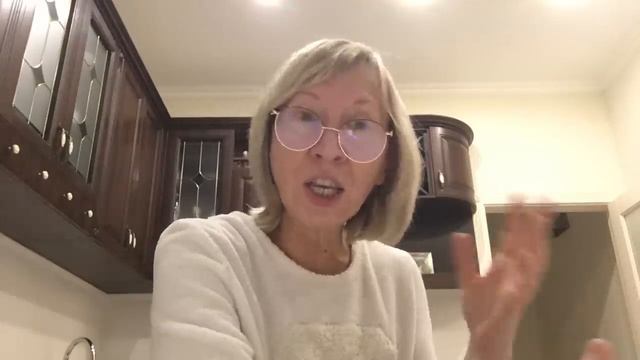 Самвел Адамян/Губы накрашены,нога на ногу, голос бодрый,с Эдюней щебэчу.Сева на порог-ОЙ,АЙ! Умыраю смотреть онлайн