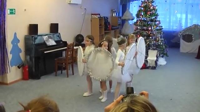 танец снежинок) детский сад 144 смотреть онлайн