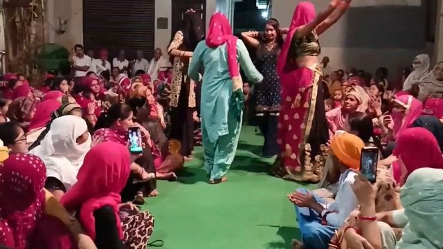 Haryanvi folk song Ahirwal Ladies Dance смотреть онлайн