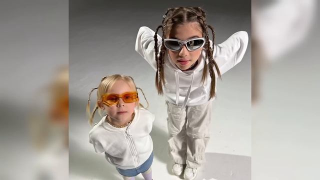 Валя бросила Сашу / Конфликт Амины с Акулич и Максом / Елену Райтман замучали фанаты смотреть онлайн