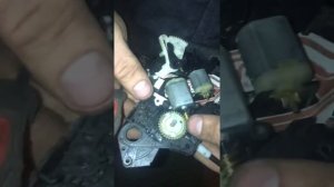 Ремонт механизма закрытия  задней двери форд фокус 2