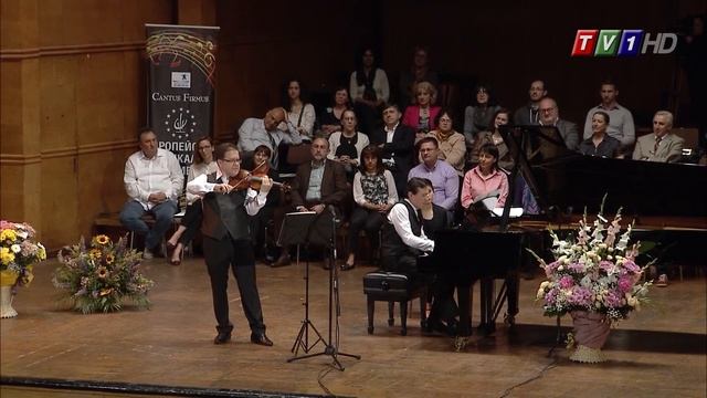 Веско Пантелеев Ешкенази и Людмил Ангелов Libertango, Astor Piazzolla смотреть онлайн