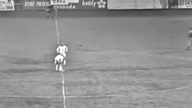 ECC 1976-77. Round Of 16. Banik Ostrava - Bayern München. Full Match.