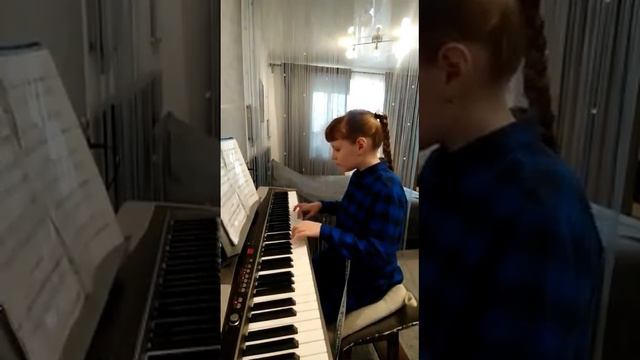Исакова Маша 4 класс хоровое отделение. Поздравление маме смотреть онлайн
