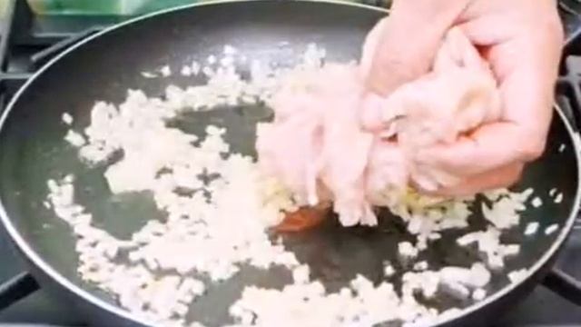 Куриное филе в сливках с перцем