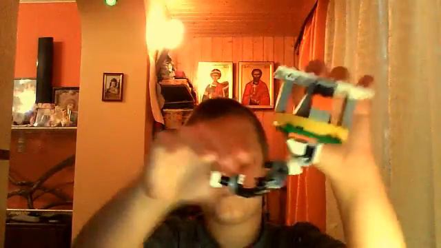 GLaDOS из лего смотреть онлайн