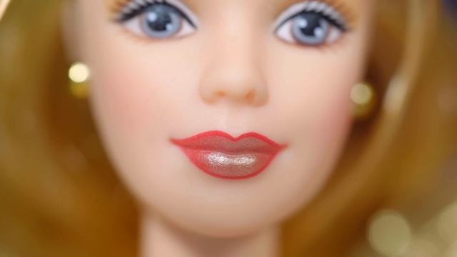 АНГЕЛ с ВОЛШЕБНОЙ птичкой, которая держит равновесие и поет | Barbie Angelic Inspirations Avon 1999 смотреть онлайн