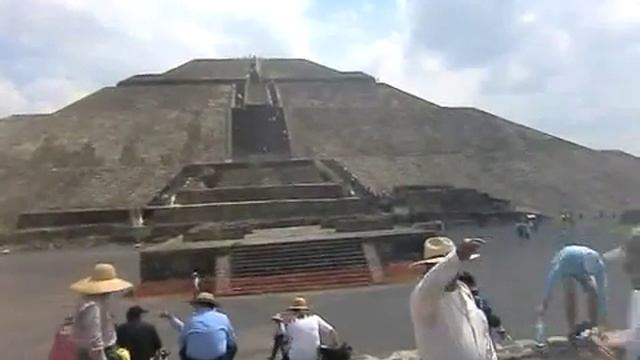 Рассказ Гида о Пирамиде Солнца в Мексике смотреть онлайн