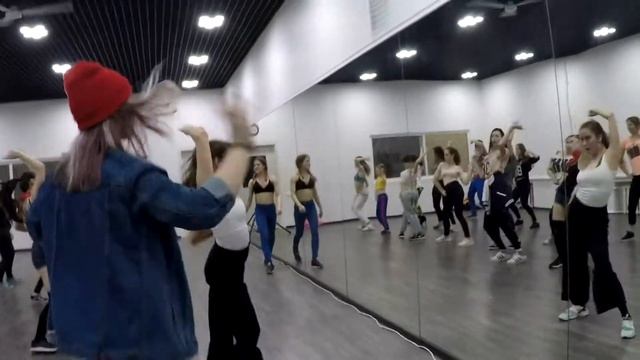 Alena Bonchinche. Femme Vogue workshop смотреть онлайн