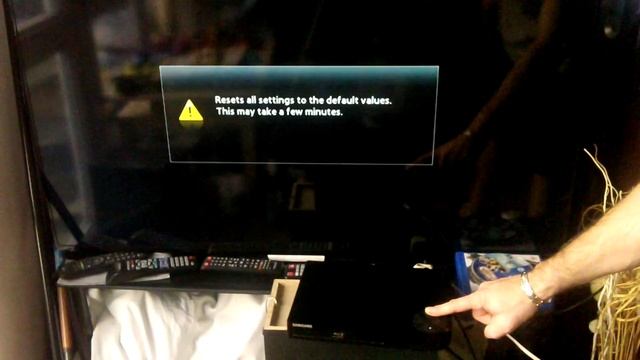 Factory reset | Samsung blu-ray player BD-F5100 how to смотреть онлайн