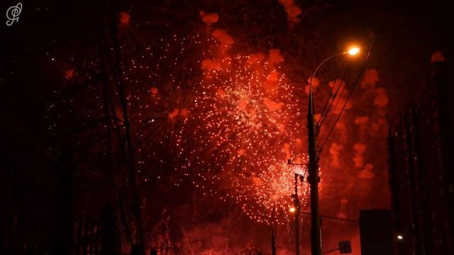Праздник фейерверков - Panasonic S1H low light video footage смотреть онлайн