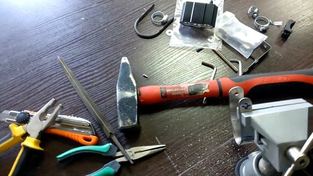 Крепление фары из подручных средств, для электросамоката, велосипеда смотреть онлайн