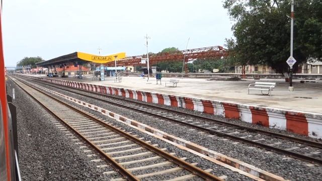 WDP4D Sabarmati EMD Notch Gulp Fuel | Veraval Jetalsar Crossing With Saurashtra & Screech Big Curve смотреть онлайн