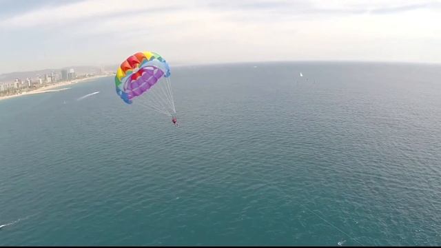 Parasailing at Port Olympic - Barcelona смотреть онлайн
