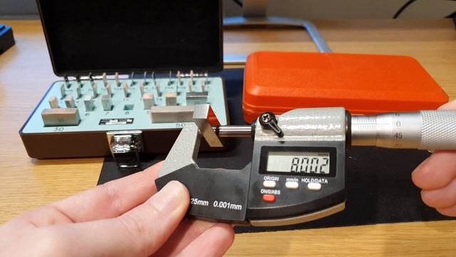 Cheap gage blocks and a new micrometer (first 4k video) смотреть онлайн