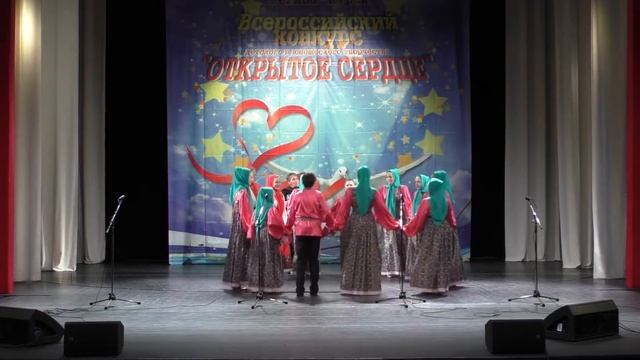 Четыре двора - Образцовый фольклорный ансамбль "Ладушки" г.Курск смотреть онлайн