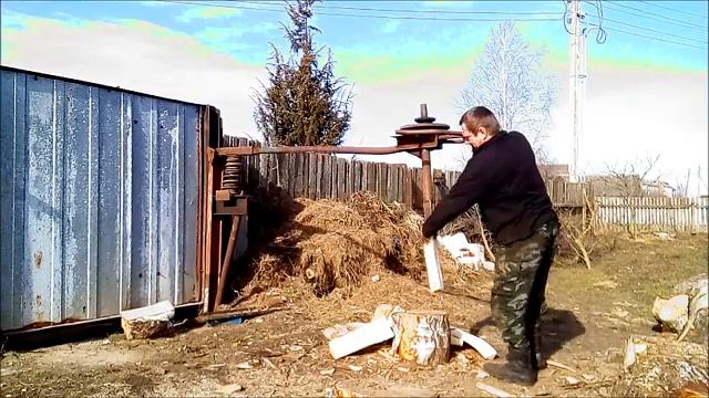 Механический колун (дровокол) своими руками. Инерционный дровокол смотреть онлайн