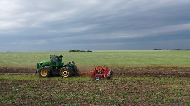 Прицепной щелеватель ЩП-9