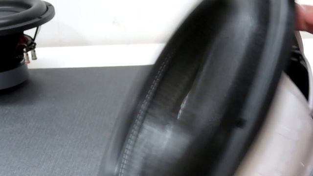 Skar VS CT Sounds - Best Budget 12" Subwoofer смотреть онлайн