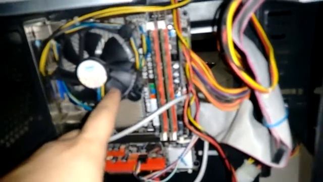 Apresentação da Placa de Vídeo GT 210 EVGA смотреть онлайн