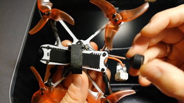 Установил 200мВт видео передатчик в Tinyhawk Freestyle смотреть онлайн