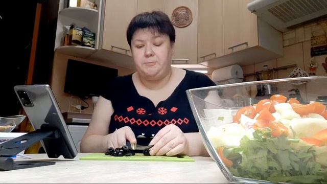 А ЛЯ ГРЕЧЕСКИЙ САЛАТ приглашаю поболтать смотреть онлайн