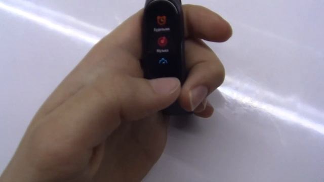 Обзор на фитнес часы MI Band 4 смотреть онлайн