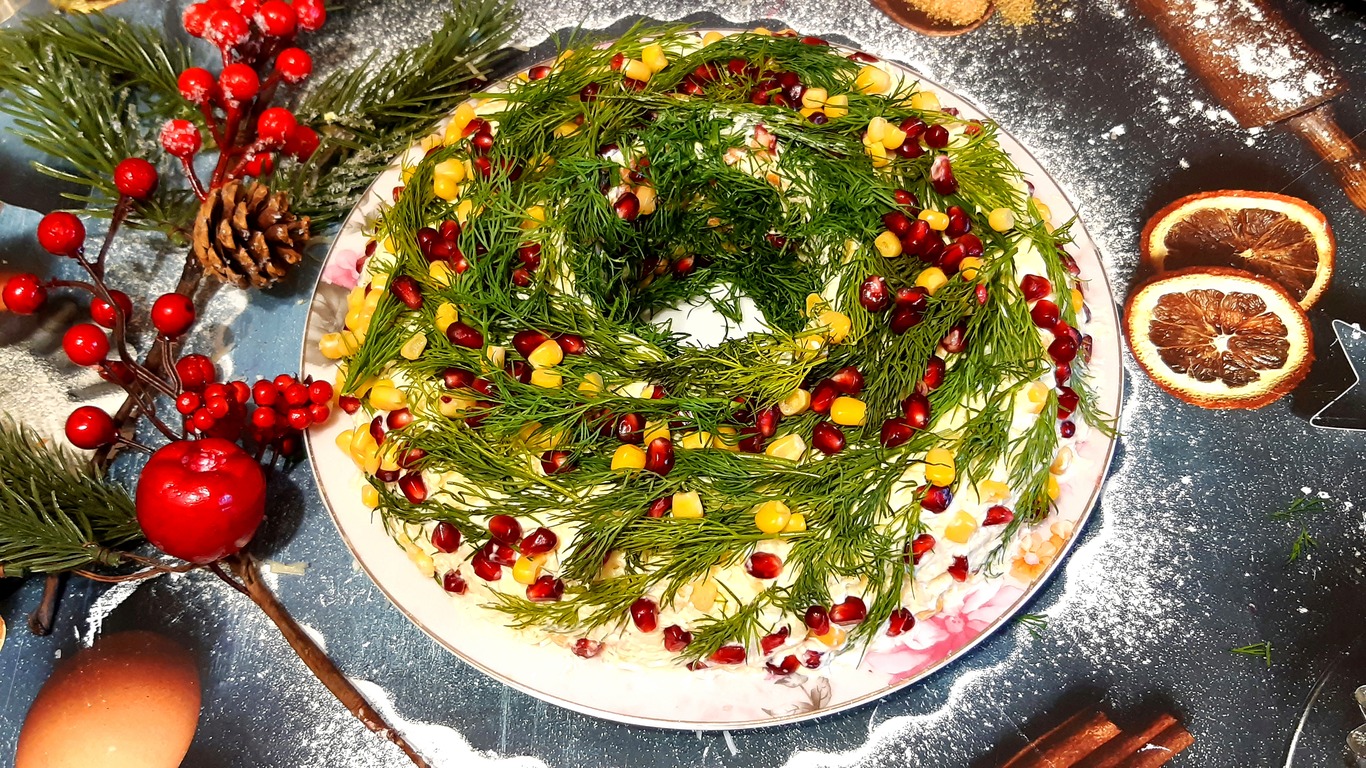 САМЫЙ НОВОГОДНИЙ САЛАТ,,РОЖДЕСТВЕНСКИЙ ВЕНОК,,?☃️? смотреть онлайн