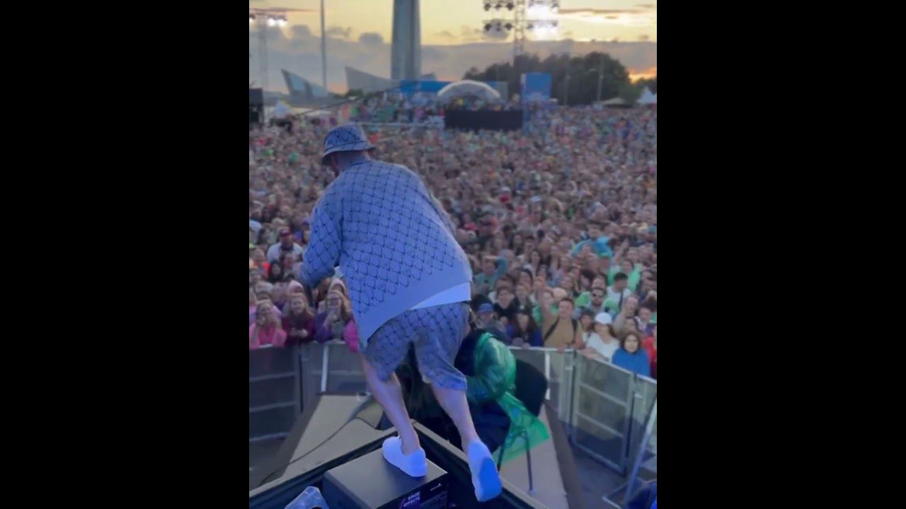 Все или ничего на VK Fest 2023! смотреть онлайн
