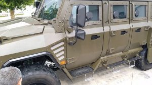 Вот такая история залазием в кабину а приборами автомобиля Буран