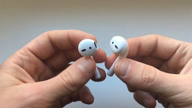 Распаковка Apple AirPods / Unboxing Apple AirPods  (2019)