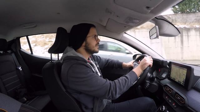 VLOG: Dacia Sandero Stepway - O desaťročie ďalej a ešte aj s automatom смотреть онлайн
