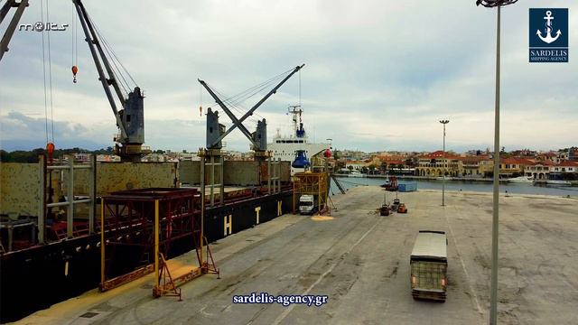 MV HTK LOTUS discharging operations @ Preveza Port , GR смотреть онлайн