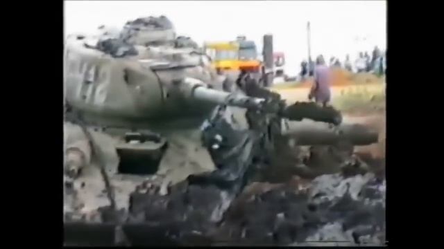 ШОК!Т34 достали из болота. ТАНК в идеале!!! смотреть онлайн