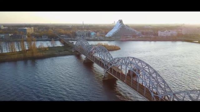 МОЙ ЛЮБИМЫЙ МУЖ /НАША ПЕРВАЯ ВСТРЕЧА смотреть онлайн