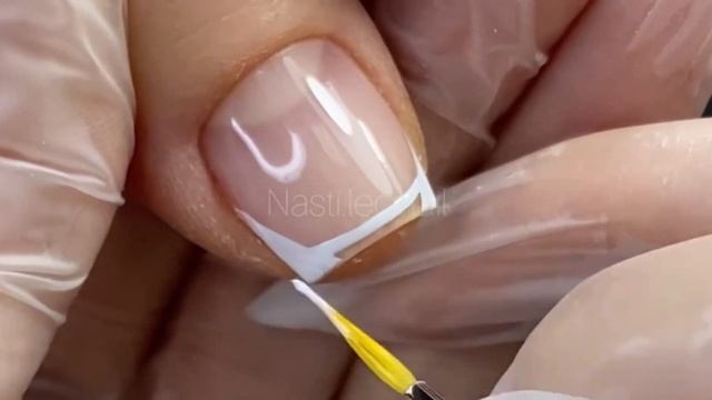 Рисуем френч #курсыманикюра #френчманикюр #маникюр #белыйфренч #дизайнногтей смотреть онлайн