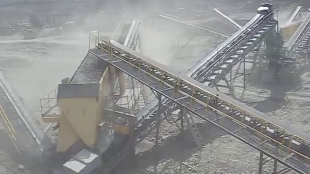Дробильно-сортировочная установка (ДСУ). Получение кубовидного щебня из кварцевого песчаника смотреть онлайн