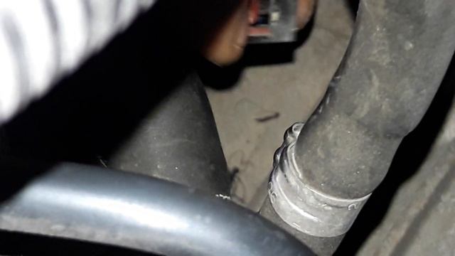 ONDE FICA LOCALIZADO E COMO TROCAR O SENSOR DE TEMPERATURA DO MOTOR ETORQ FIAT?RESOLVIDO! смотреть онлайн