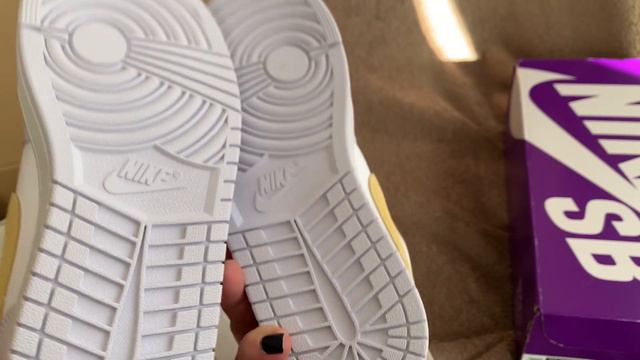 Последние новинки Nike и самая продаваемая модель dunk Panda смотреть онлайн
