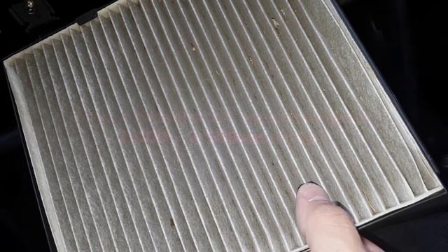 Замена салонного фильтра Хендай Солярис/ HYUNDAI SOLARIS смотреть онлайн