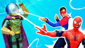 Человек Паук и Железный Человек против ПИРАТОВ! Морские приключения супергероев